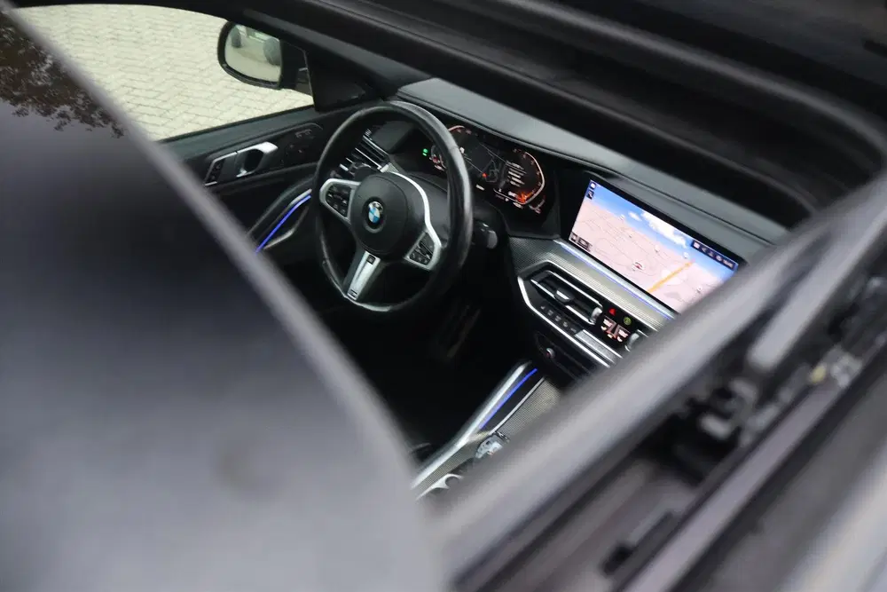 BMW X6 xDrive40i M-SPORT 340pk I Pano I Laser LED uit 2020, foto 7