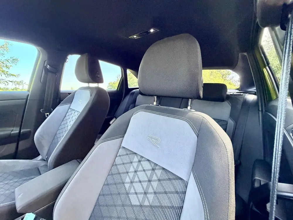 Volkswagen Taigo 1.0 TSI R-Line Business IQ LED Automaat Cli uit 2023, foto 10