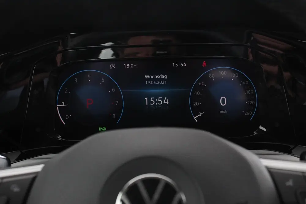 Volkswagen Golf 1.0 TSI 110pk Automaat Life Navigatie Climat uit 2021, foto 12