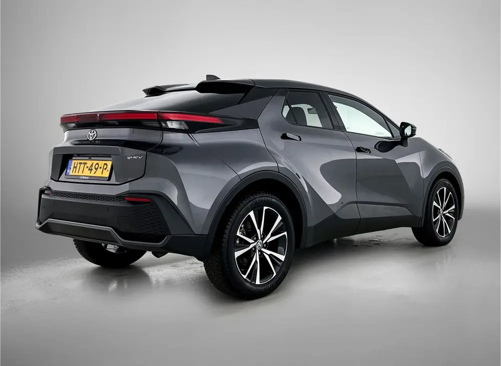 Toyota C-Hr 1.8 Hybrid 140 Dynamic (bj 2025 uit 2025, foto 2