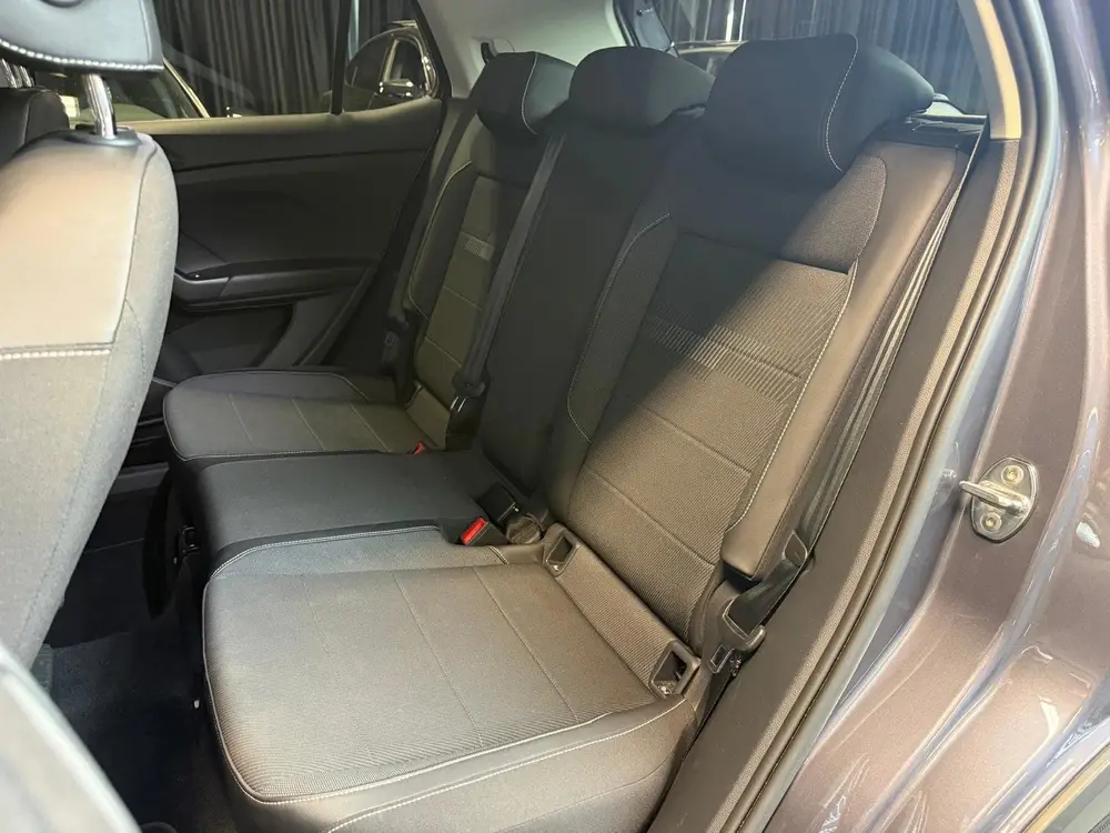 Volkswagen T-Cross 1.0 TSI R-Line |Camera|Lane assist|Front uit 2021, foto 19