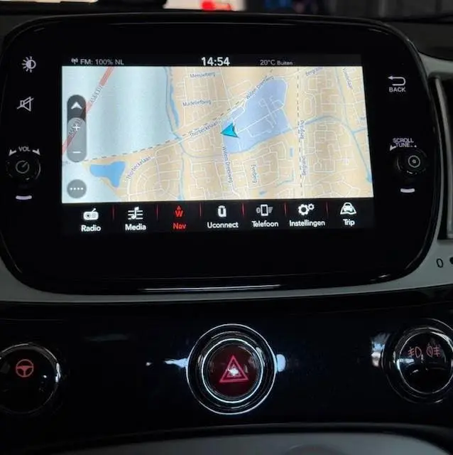 Fiat 500C 1.2 Young CABRIO MET ZWART CABRIO DAK BLAC uit 2019, foto 13