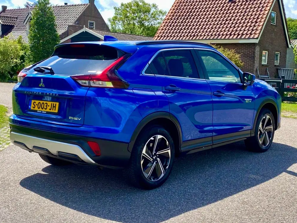 Mitsubishi Eclipse Cross 2.4 PHEV Intense+ Automaat Camera L uit 2022, foto 13