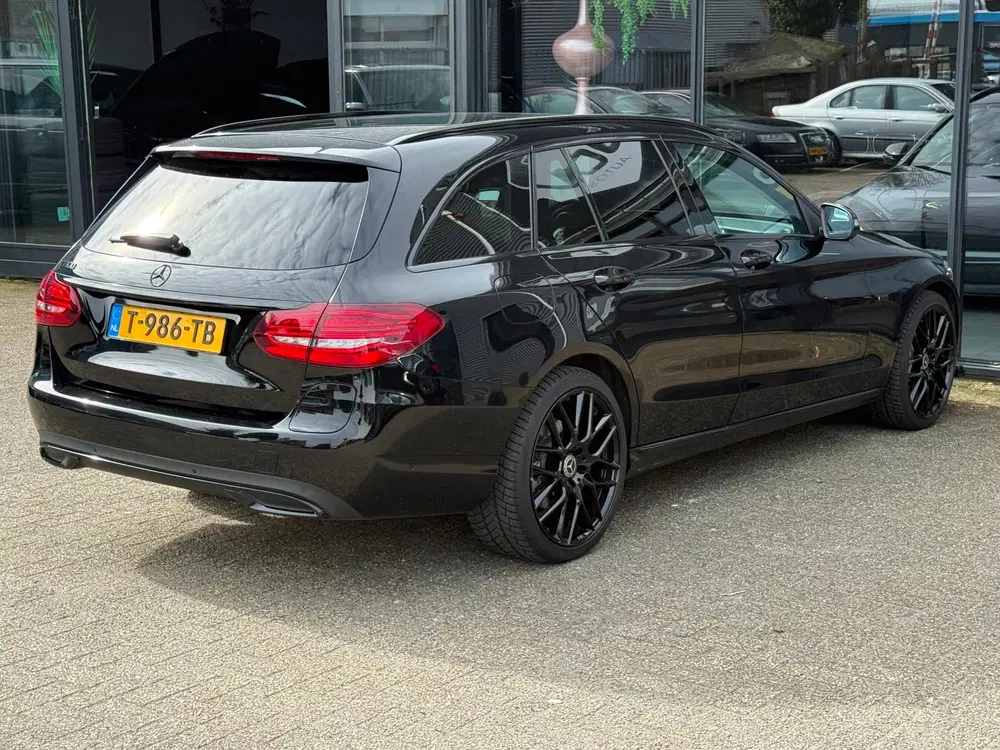 Mercedes-Benz C-Klasse 300 de Advantage Pack uit 2019, foto 5
