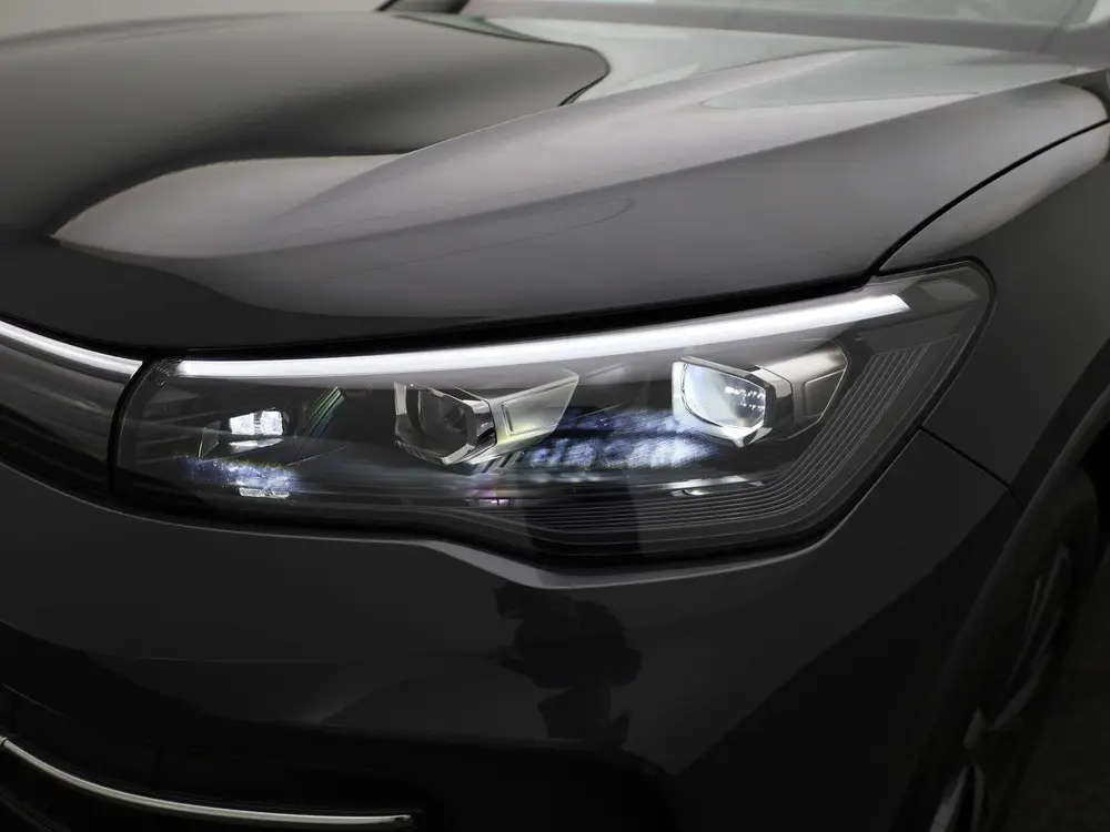 Volkswagen Tiguan 1.5 eHybrid Life Edition 204 PK | Panorama uit 2026, foto 17