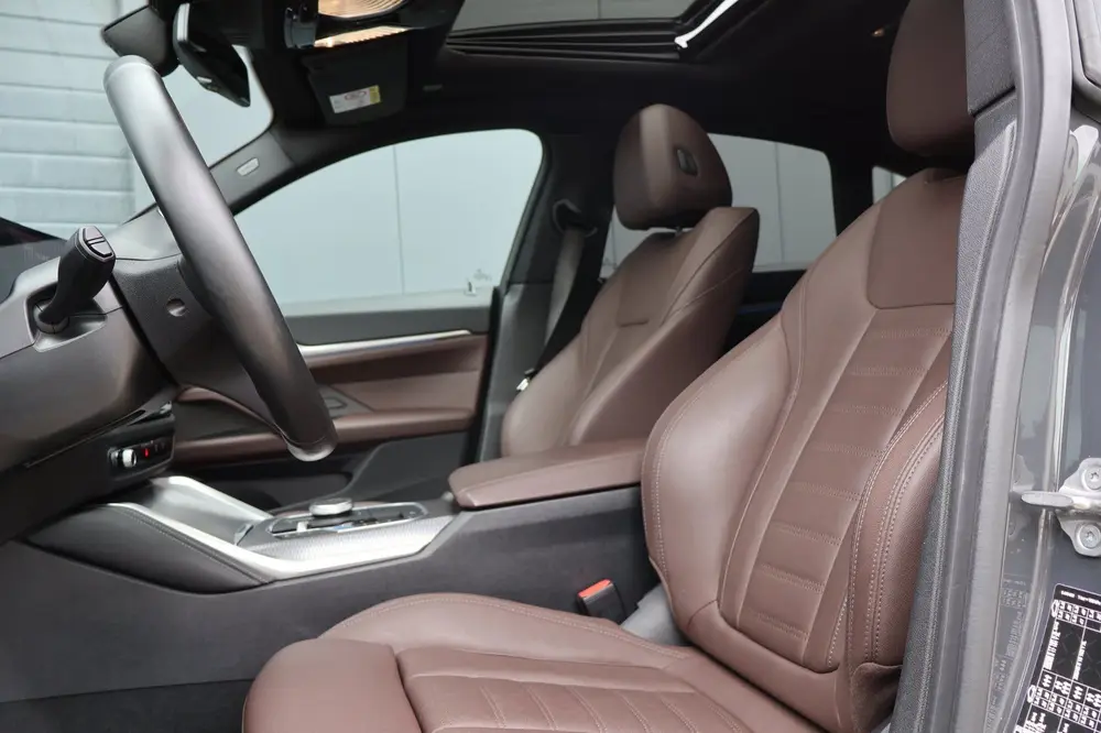 BMW i4 40 84 kWh High Executive M-SPORT l SOH 96 uit 2024, foto 6
