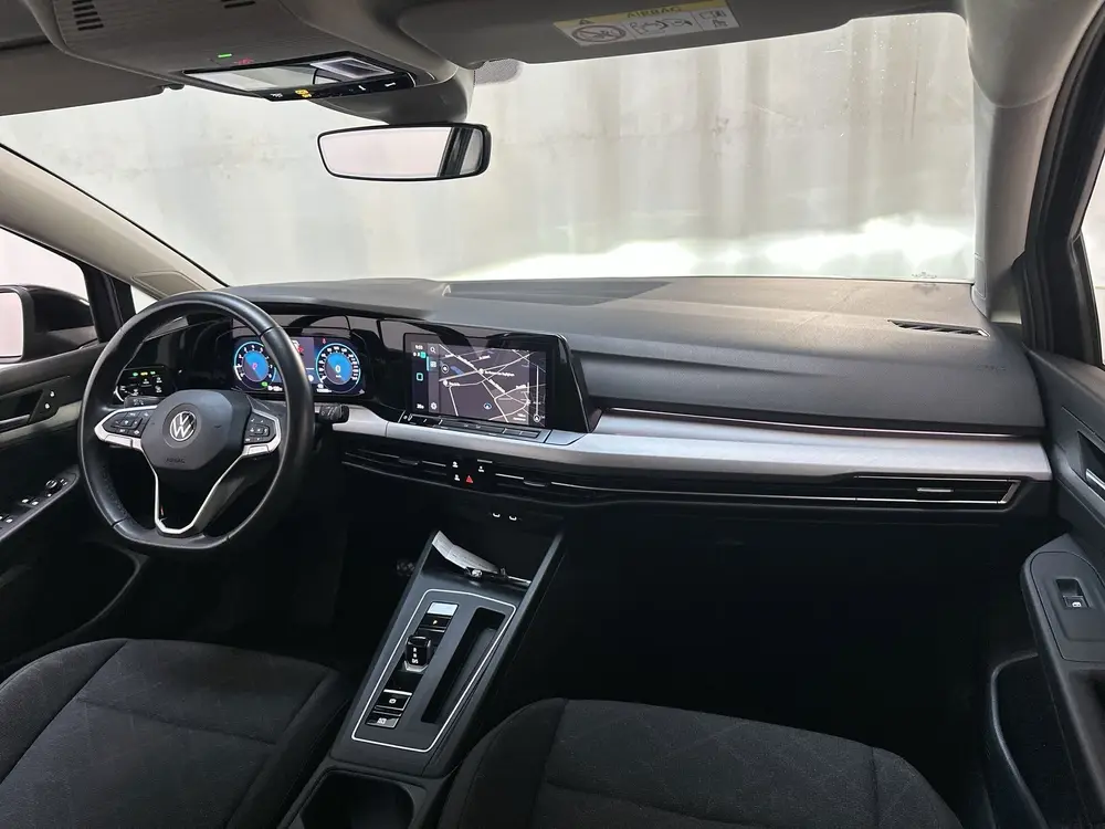 Volkswagen Golf Variant 1.0 eTSI DSG Life Virtual Cockpit Sf uit 2022, foto 2