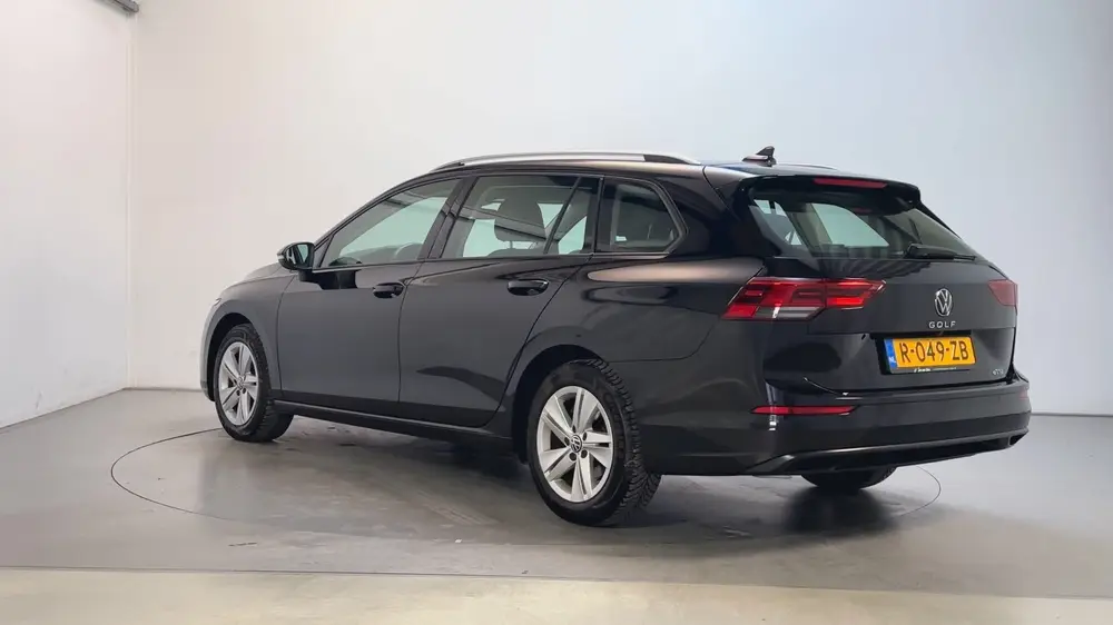Volkswagen Golf Variant 1.0 eTSI DSG Life Virtual Cockpit Sf uit 2022, foto 6