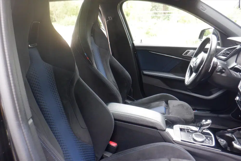BMW 1-serie M135i 320PK 5D Aut. X-DRIVE uit 2020, foto 12