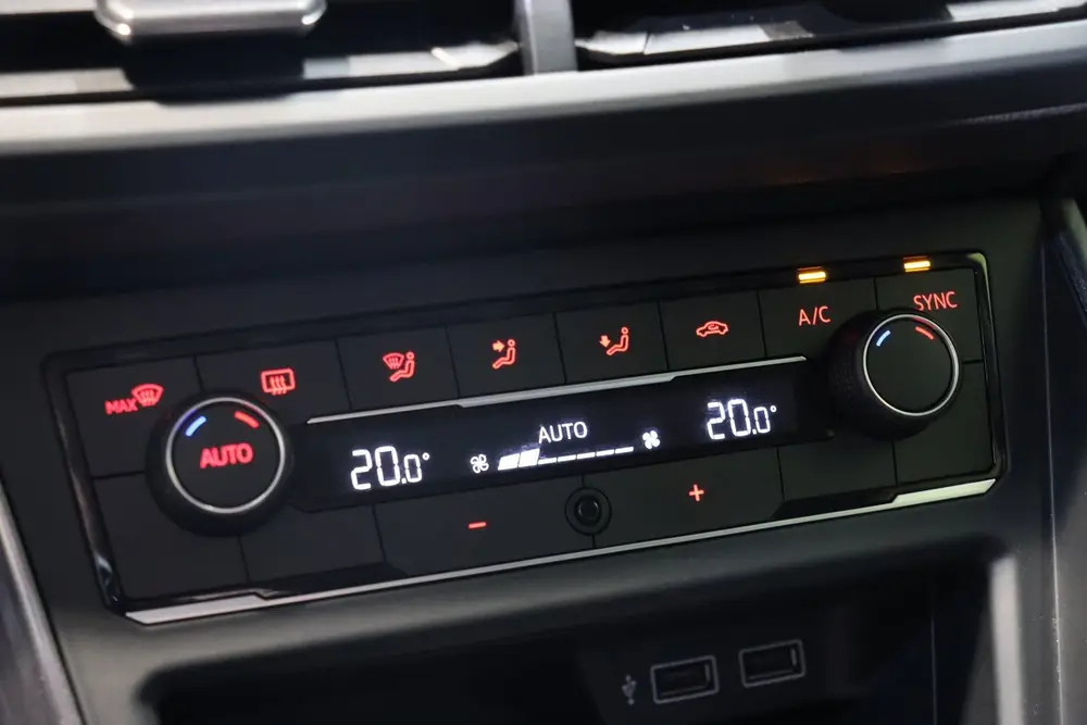 Volkswagen Polo 1.0 TSI Highline | Distributie vv | Camera | uit 2020, foto 20