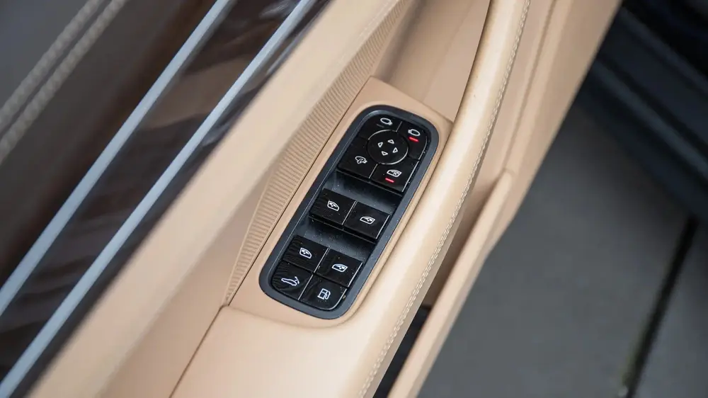 Porsche Panamera 2.9 4 E-Hybrid uit 2019, foto 11