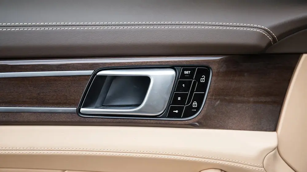Porsche Panamera 2.9 4 E-Hybrid uit 2019, foto 13