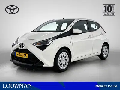 Toyota Aygo 1.0 VVT-i x-play uit 2020