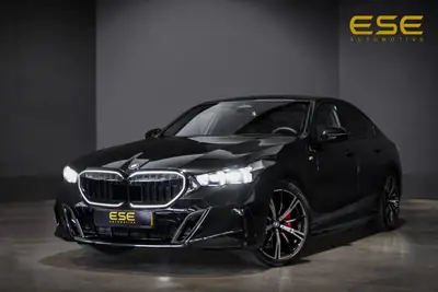 BMW 5-Serie 530e M Sport Edition | Panorama | H&K | Matrix/L uit 2025
