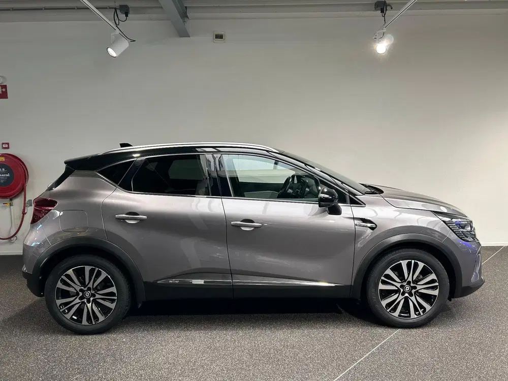 Renault Captur 1.6 E-Tech Hybrid 145 Initiale Paris uit 2022, foto 14