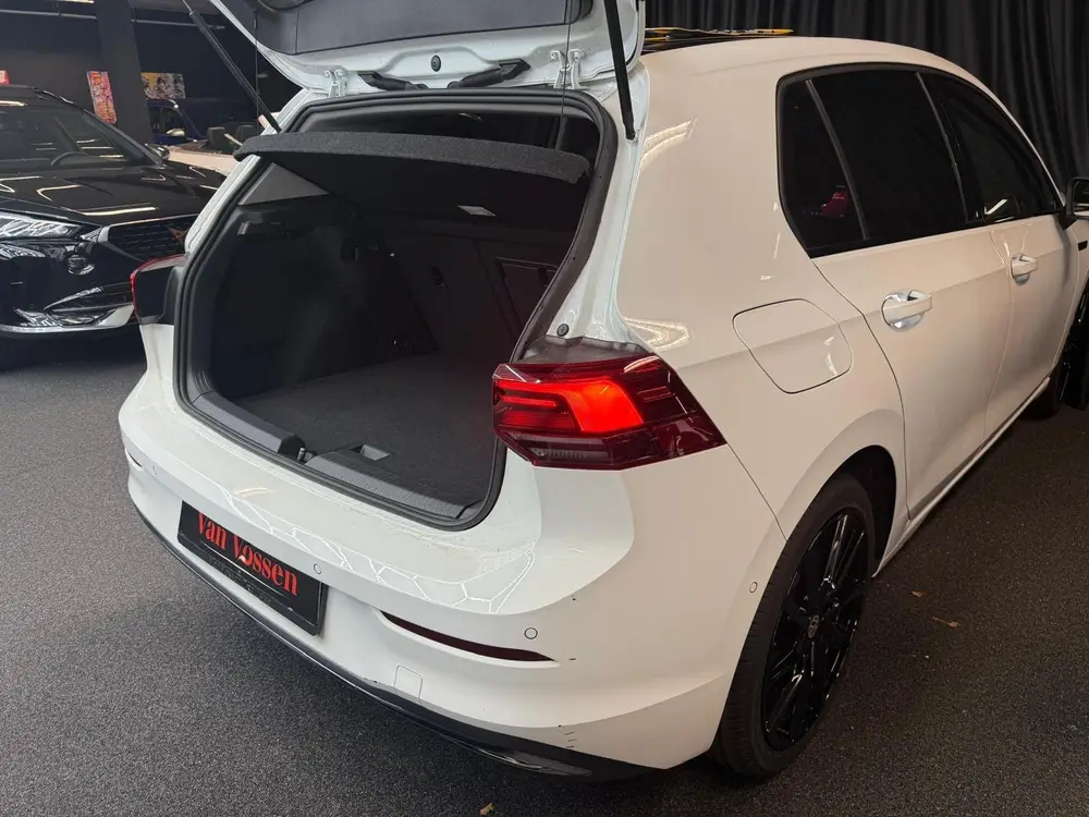 Volkswagen Golf 8 1.5 eTSI|Navi|Camera|Sfeer|ACC|DSG|Memory| uit 2020, foto 16