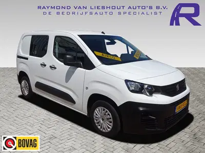 Peugeot Partner 1.2 PureTech Pro BENZINE AIRCO NAVI CRUISE uit 2022