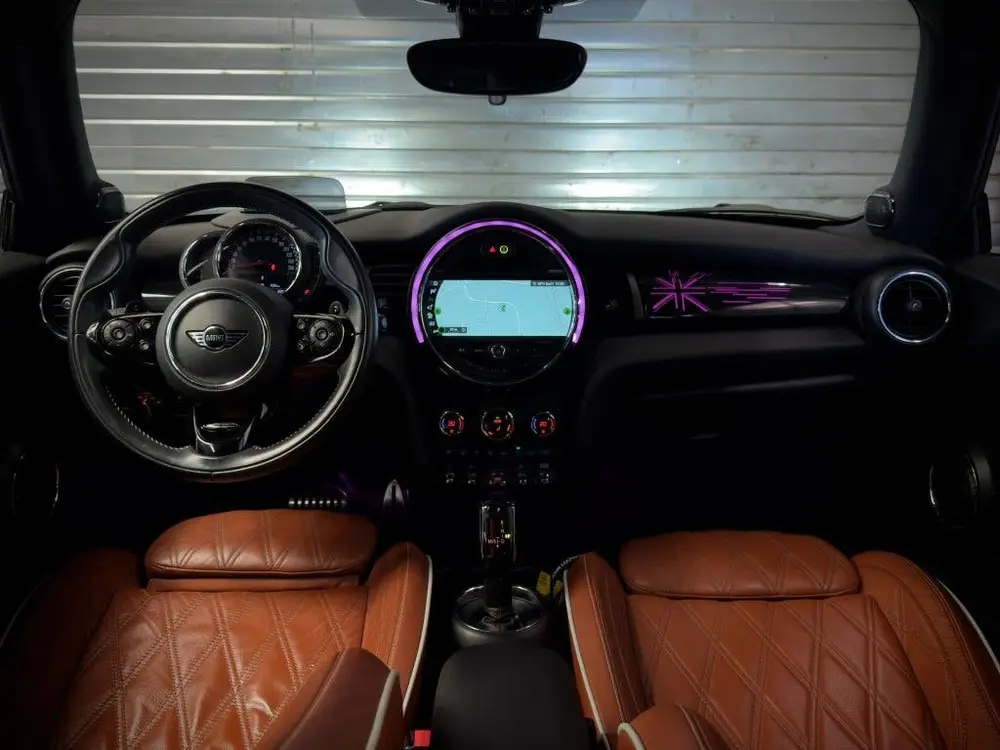Mini John Cooper Works 2.0 231pk uit 2019, foto 16