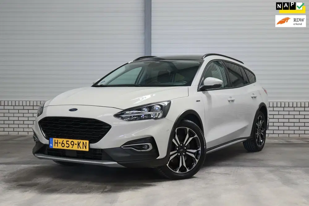 Ford Focus 1.0 EcoBoost Active Business VIGNALE Pano uit 2020