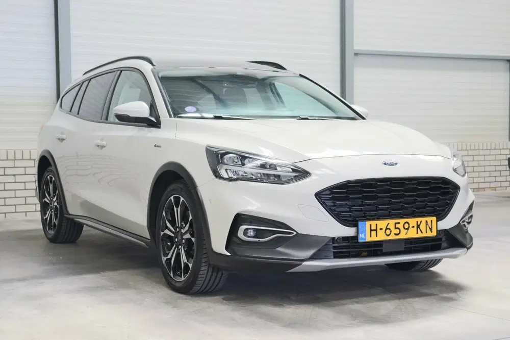 Ford Focus 1.0 EcoBoost Active Business VIGNALE Pano uit 2020, foto 3