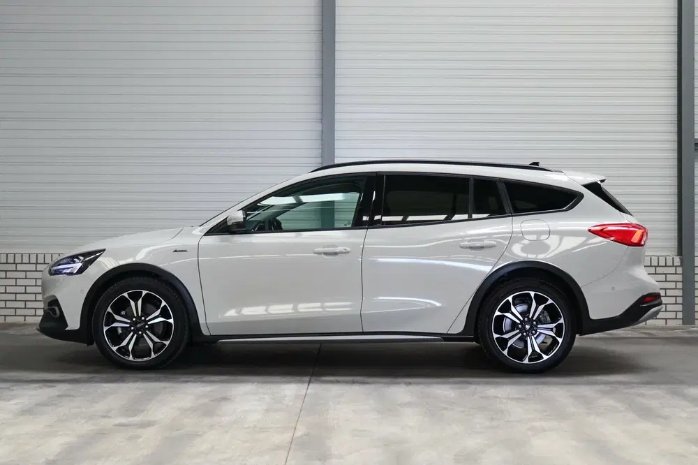 Ford Focus 1.0 EcoBoost Active Business VIGNALE Pano uit 2020, foto 4