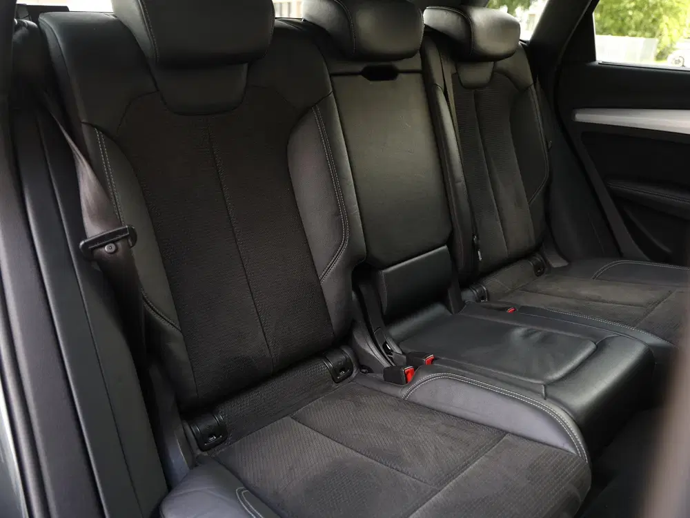 Audi Q5 55 TFSIe 367 pk S-Line Quattro uit 2020, foto 10