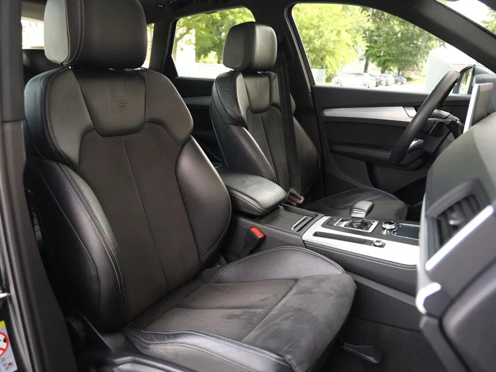 Audi Q5 55 TFSIe 367 pk S-Line Quattro uit 2020, foto 8