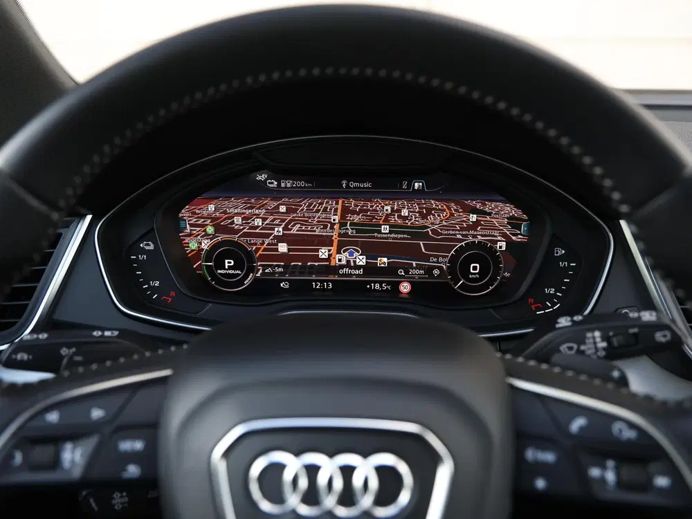 Audi Q5 55 TFSIe 367 pk S-Line Quattro uit 2020, foto 9