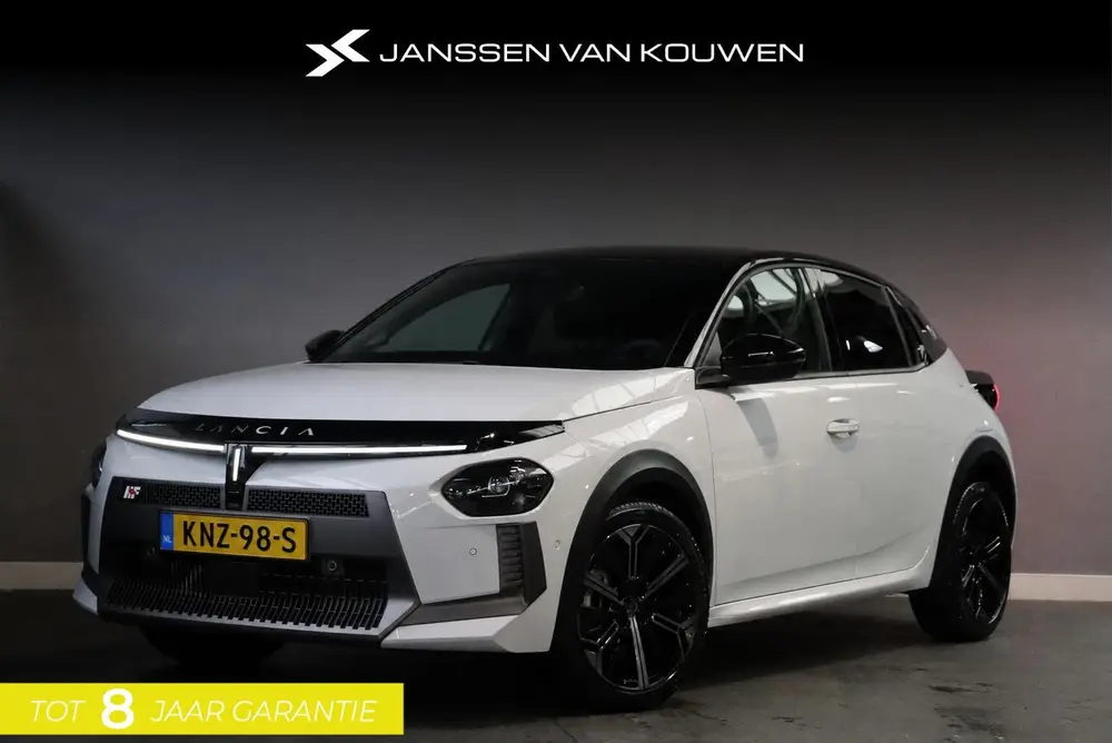 Lancia Ypsilon 1.2 Turbo Hybrid HF Line 110pk Voorraad Voord uit 2026