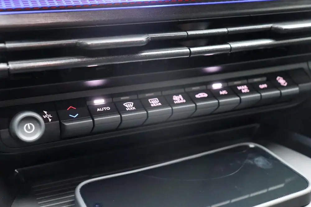 Lancia Ypsilon 1.2 Turbo Hybrid HF Line 110pk Voorraad Voord uit 2026, foto 17