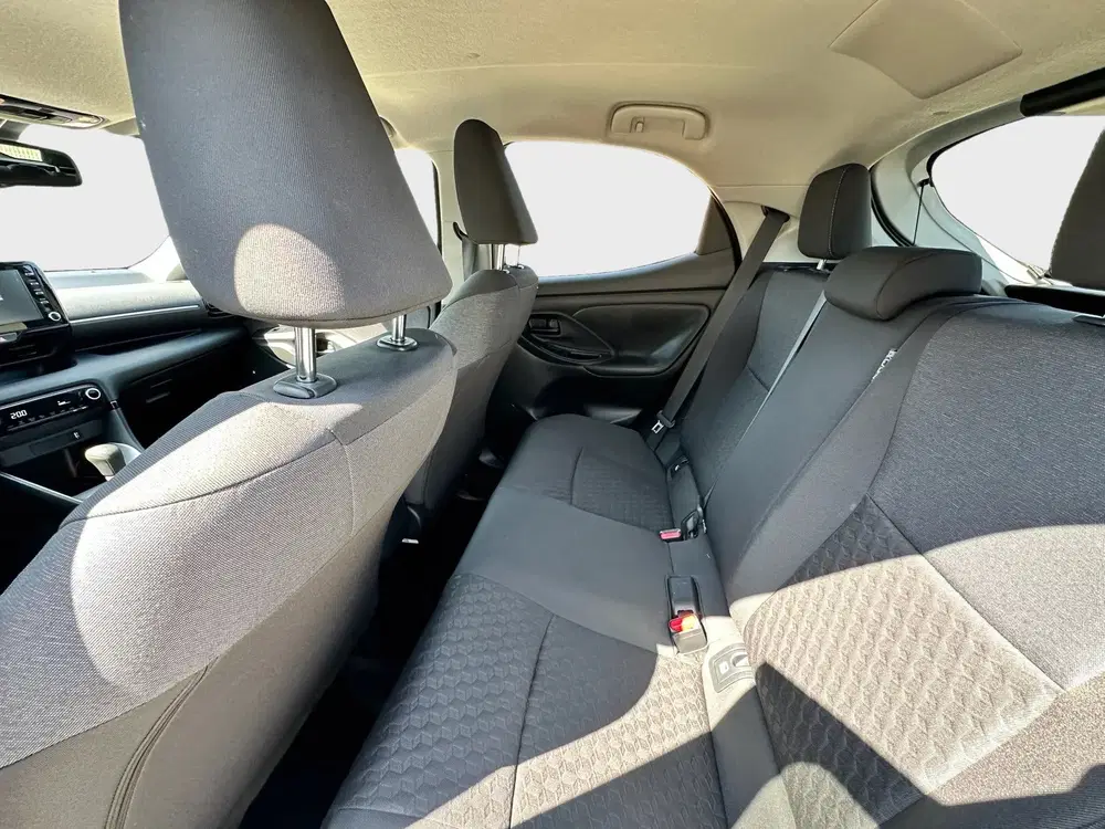 Toyota Yaris 1.5 Hybrid 115 Business Apple carplay Line uit 2023, foto 11