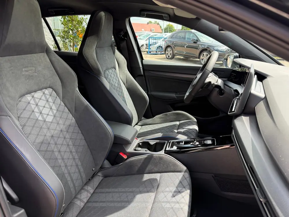 Volkswagen Golf 1.5 eTSI R-Line Edition NIEUW! uit 2026, foto 14