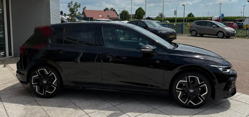 Volkswagen Golf 1.5 eTSI R-Line Edition NIEUW! uit 2026, foto 8