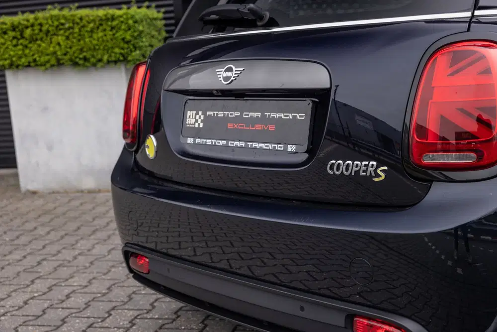 Mini Electric Yours 33 kWh uit 2020, foto 11
