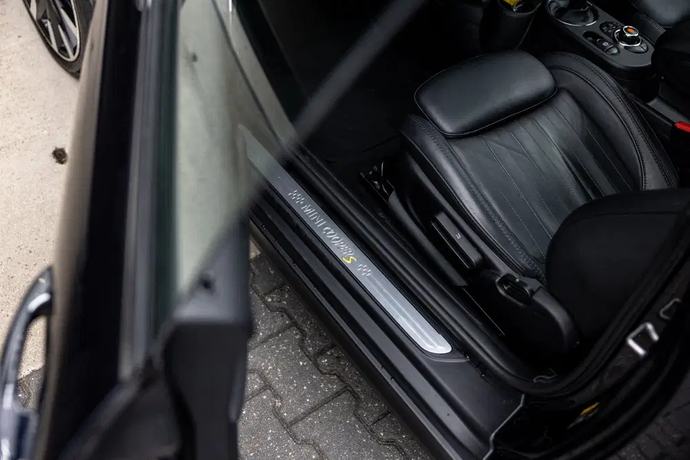 Mini Electric Yours 33 kWh uit 2020, foto 12
