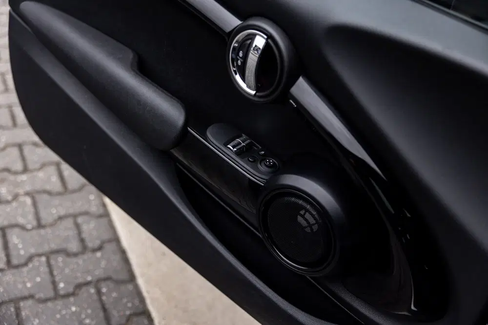 Mini Electric Yours 33 kWh uit 2020, foto 13
