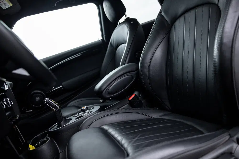 Mini Electric Yours 33 kWh uit 2020, foto 14