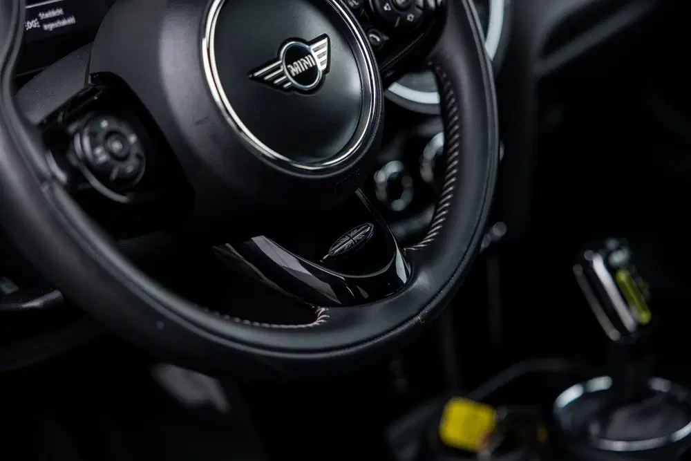 Mini Electric Yours 33 kWh uit 2020, foto 19
