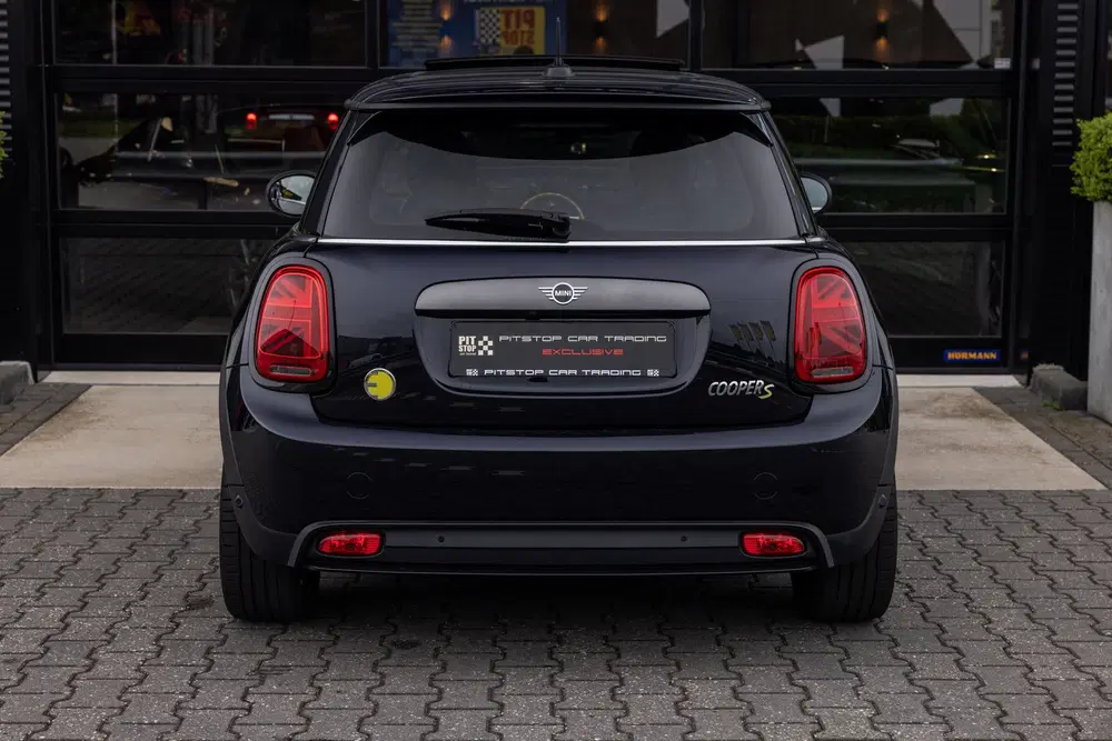 Mini Electric Yours 33 kWh uit 2020, foto 6