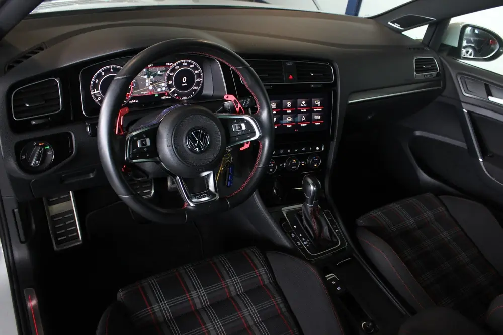 Volkswagen Golf 2.0 TSI GTI Performance NL-Auto | Milltek | uit 2019, foto 3