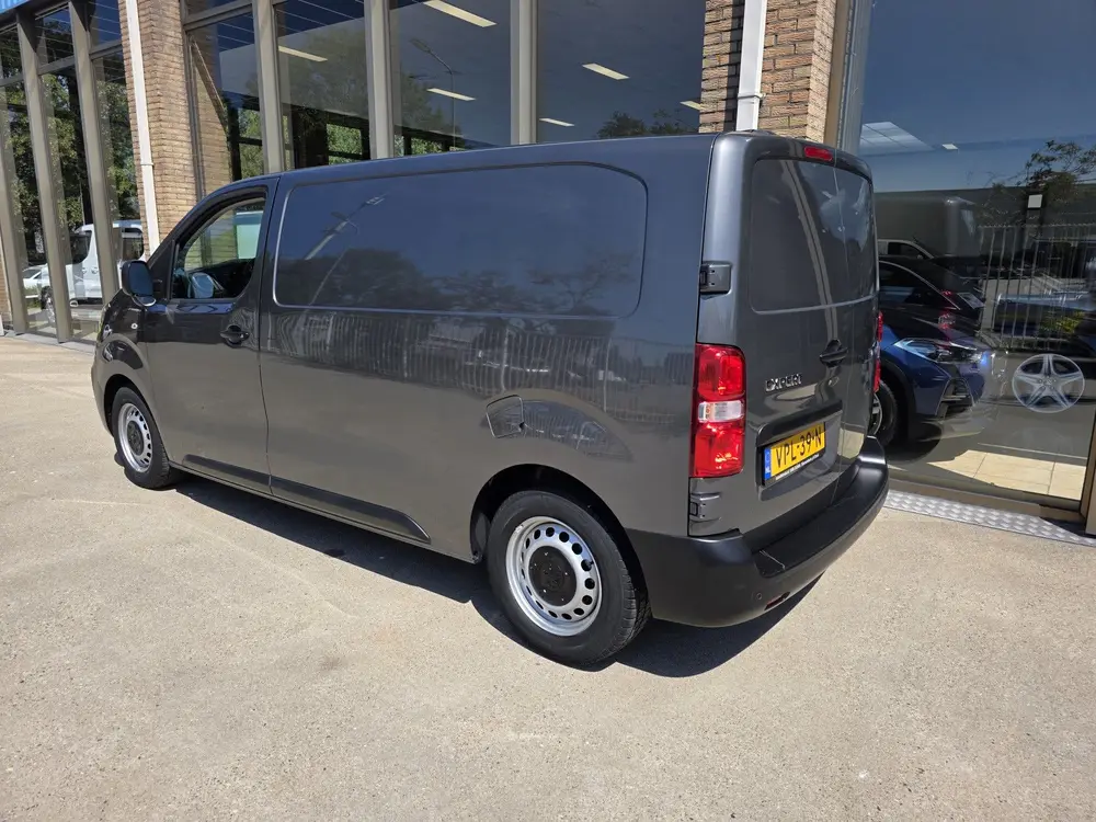 Citroën Jumpy uit 2022, foto 4