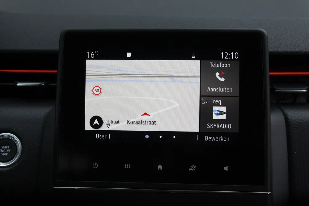 Renault Clio 1.0 TCe Initiale Paris / Carplay / Camera / Key uit 2019, foto 13