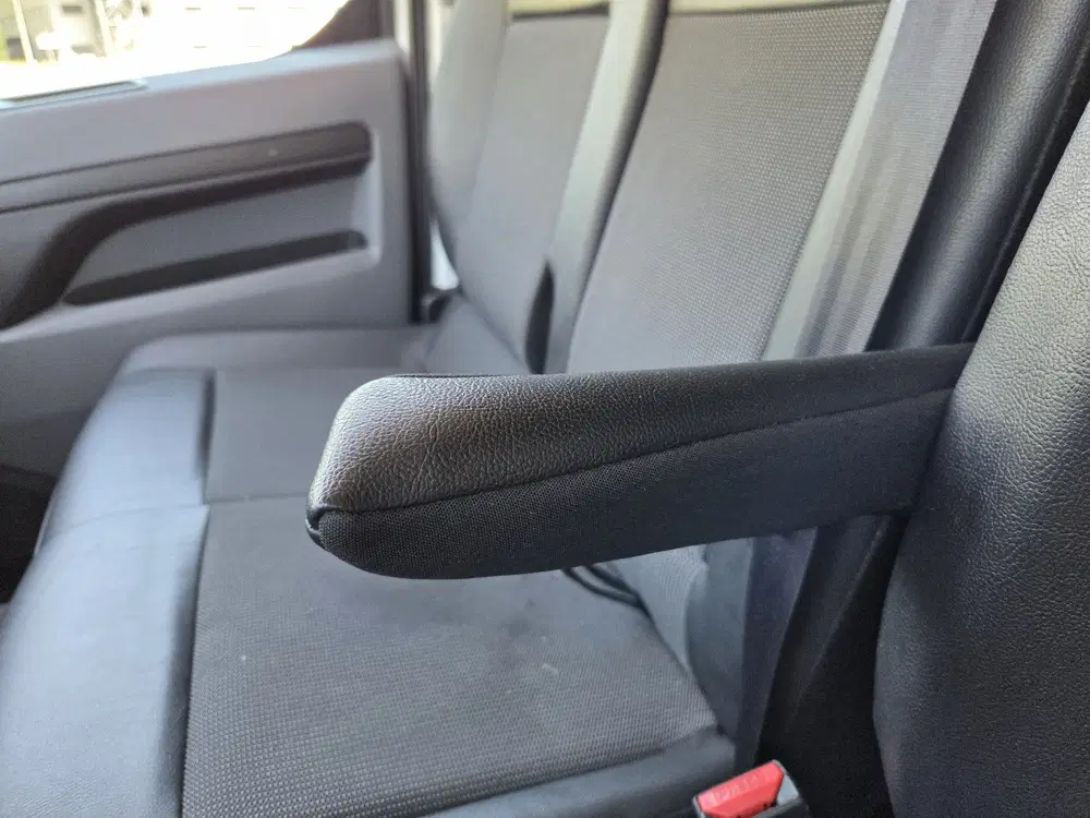 Peugeot Expert uit 2021, foto 12