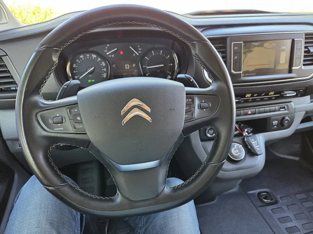 Peugeot Expert uit 2021, foto 14