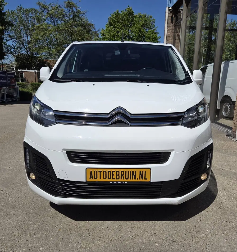 Peugeot Expert uit 2021, foto 2
