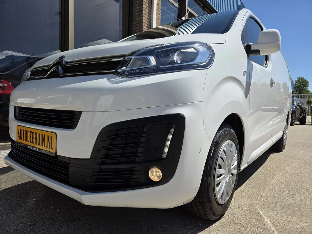 Peugeot Expert uit 2021, foto 3