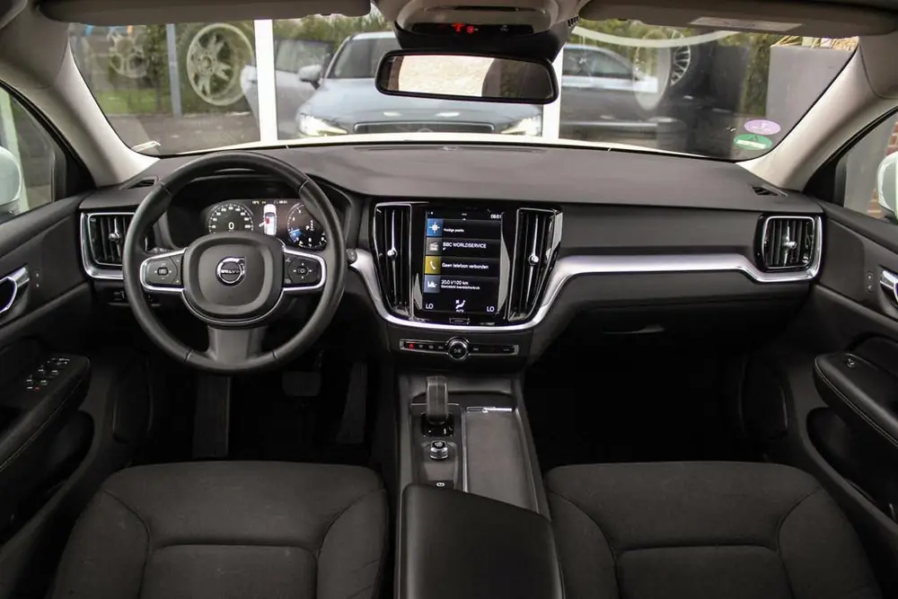 Volvo V60 2.0 B3 Momentum Advantage | 1e eigenaar | BTW auto uit 2022, foto 3