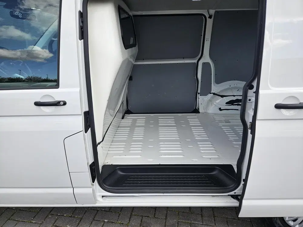 Volkswagen Transporter 2.0 TDI L1H1 carplay 2x schuifd Airco uit 2020, foto 16