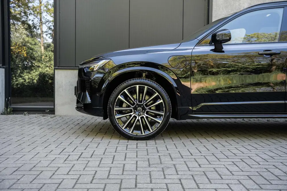 Volvo XC90 T8 Ultra Dark B&W Pano Luchtvering HUD Mas uit 2025, foto 10