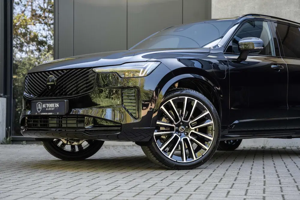 Volvo XC90 T8 Ultra Dark B&W Pano Luchtvering HUD Mas uit 2025, foto 4
